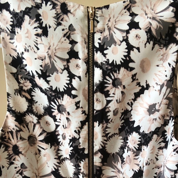 Floral Teacup Dress - Picture 4 of 5